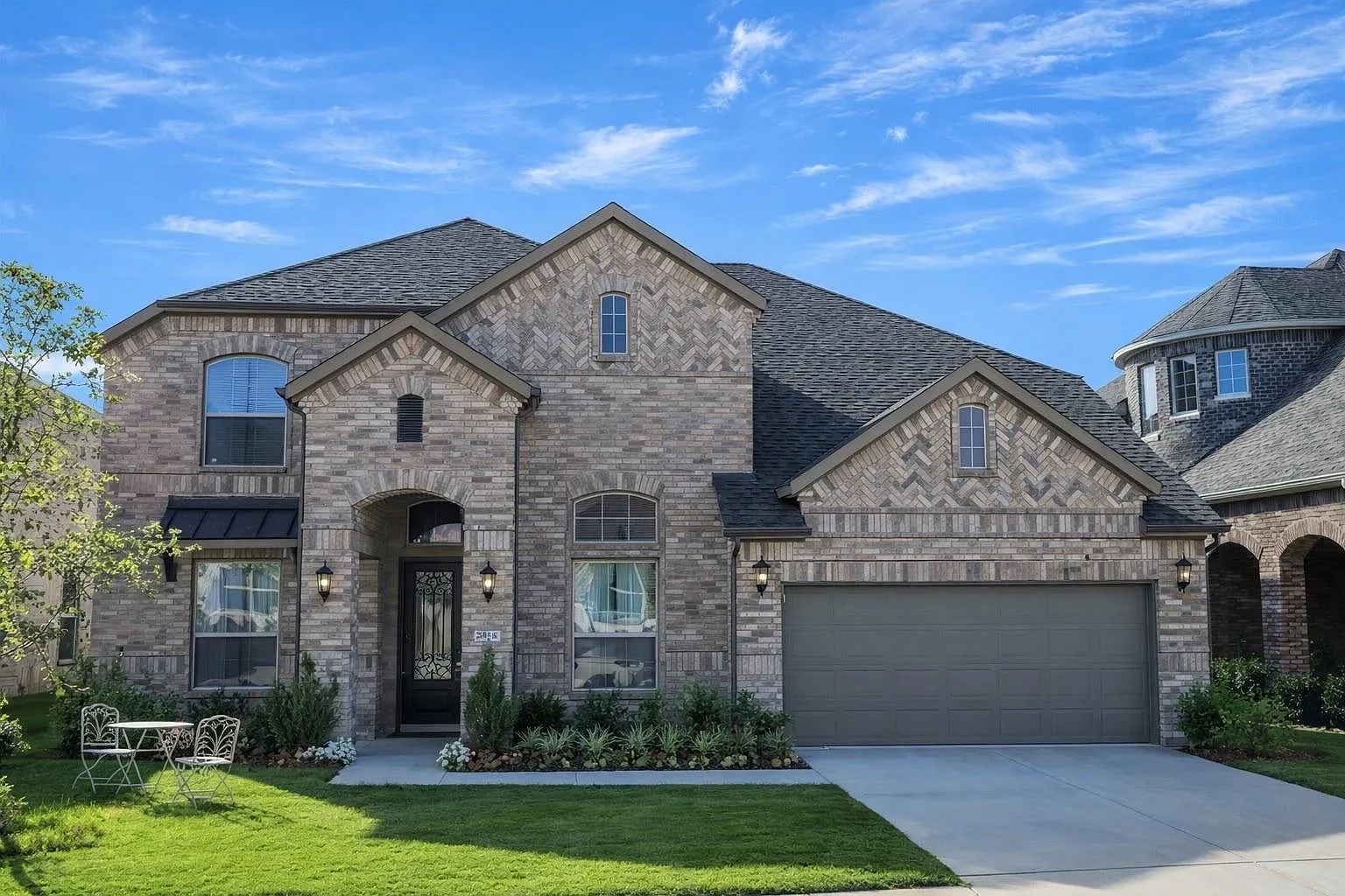 4 bed, 3.5 bath, 3480 sqft, $5,500 — Photo 1
