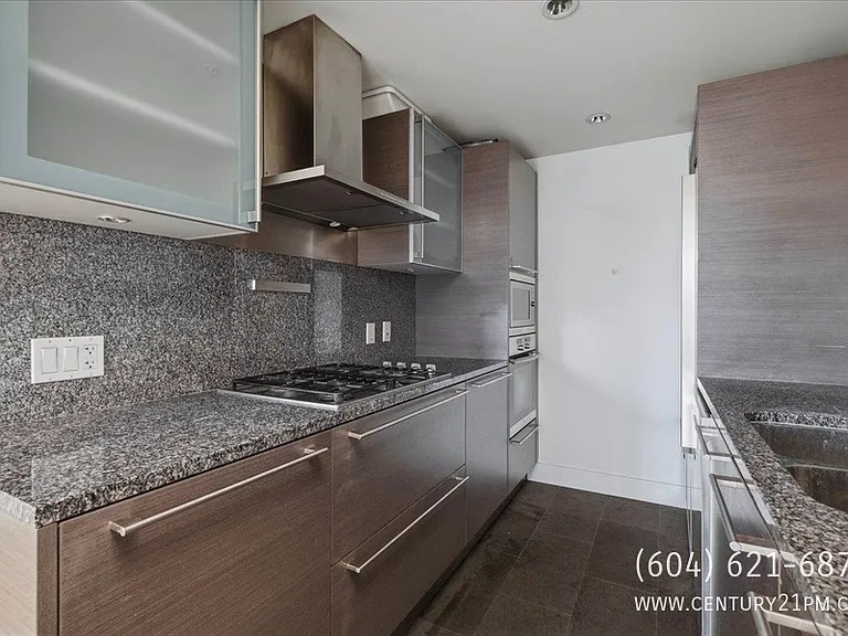 1111 Alberni St #2206 — Photo 7