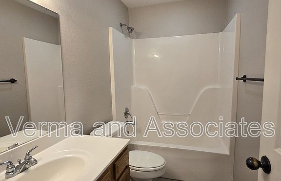 3rd image of 340 Beasley Dr