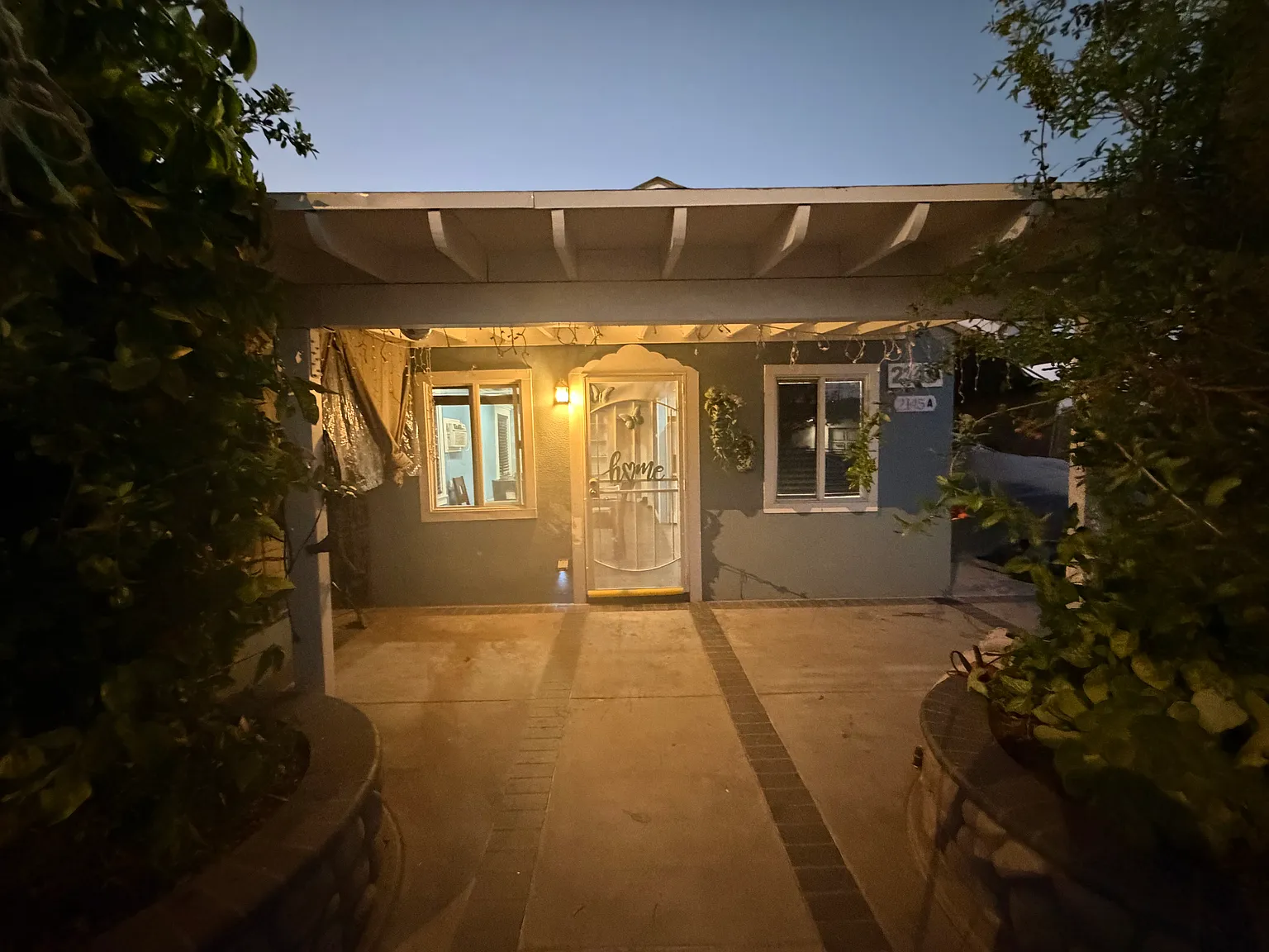 2 bed, 850 sqft, $2,500 — Photo 3