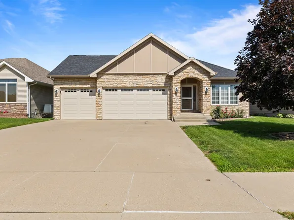 4315 129th St, Urbandale, IA 50323