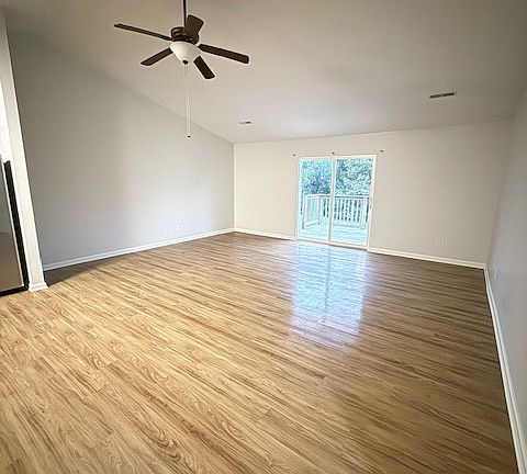 2nd image of 115 Country Ct