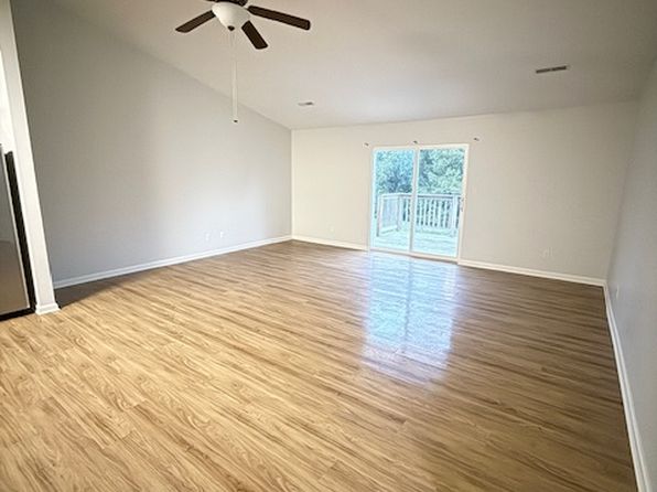 115 Country Ct, Danville, IN 46122