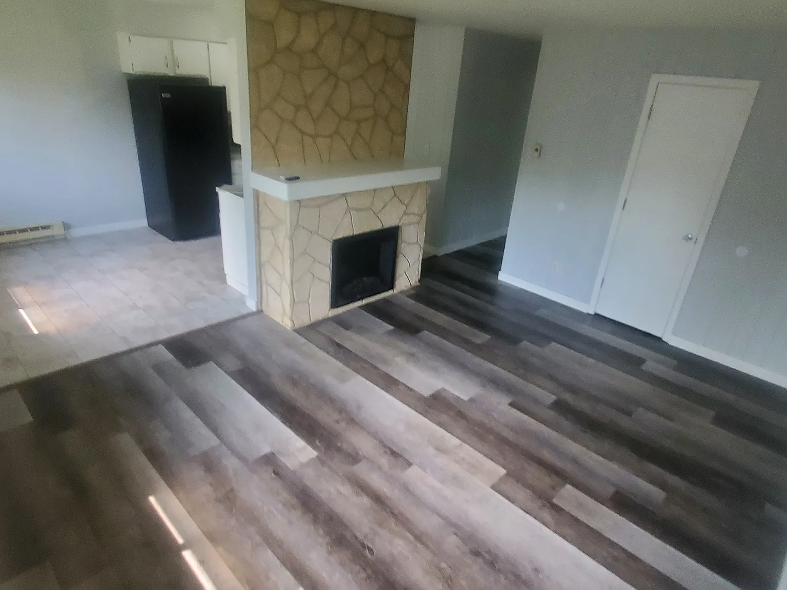 2 bed, 800 sqft, $1,300 — Photo 2
