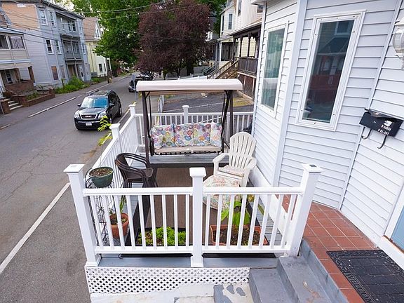3rd image of 96 Bradstreet Ave