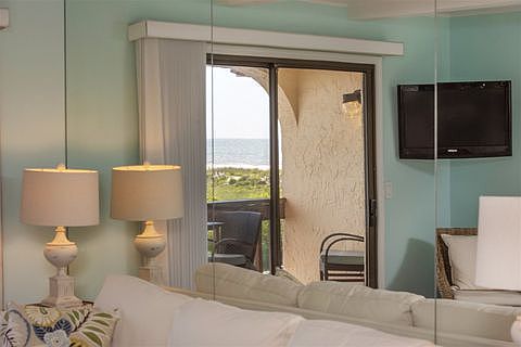 Ocean view from mirrors