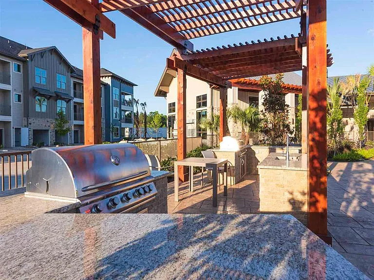 The Pointe at Valley Ranch Town Center — Photo 26