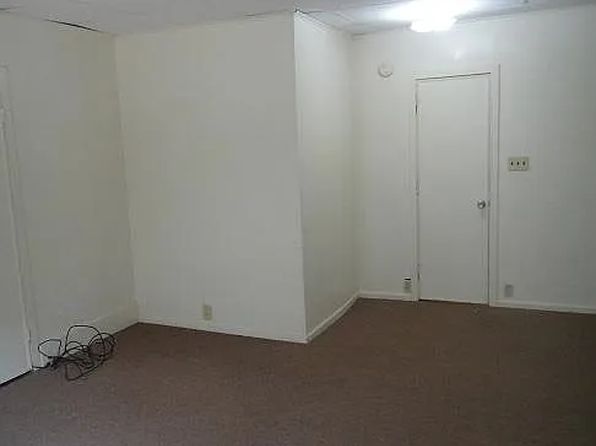 213 Lincoln St #1F