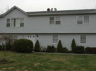 2 Stiles Ln, Montville, NJ 07045