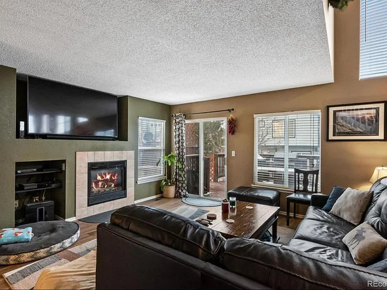 8705 Katherine Ct — Photo 10