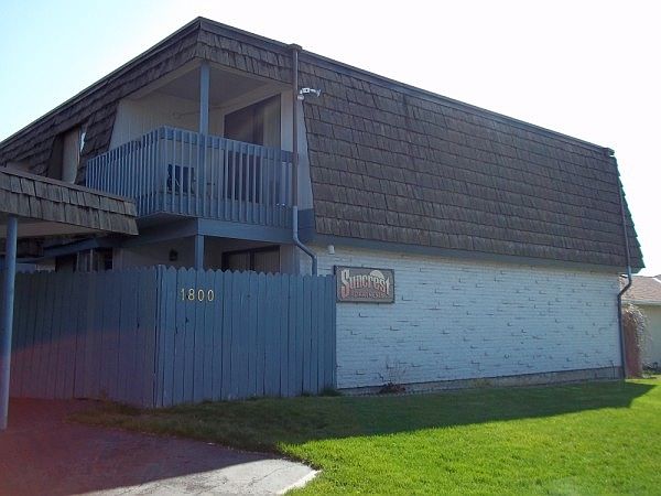1st image of 1800 Evergreen St APT 18