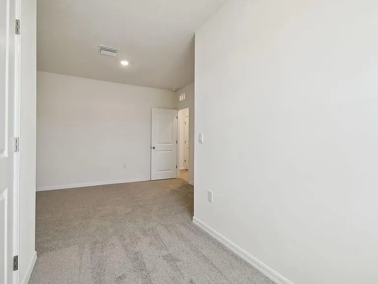 5701 English Oak Ln — Photo 29