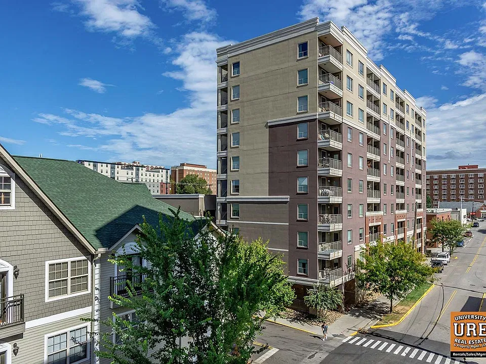 1735 Lake Ave #804