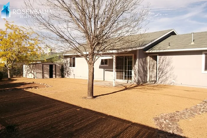 3912 N Taylor Dr — Photo 5