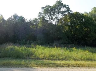 23839 Waller Rd, Fulton, IL 61252