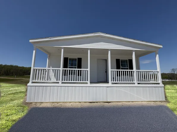 533 Barrington Rd, Macungie, PA 18062