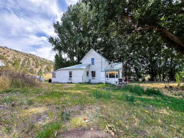 50753 Highway 26, Mount Vernon, OR 97865
