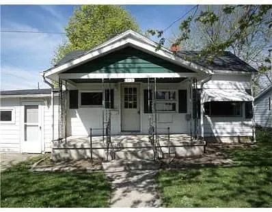 515 Linden St photo 1