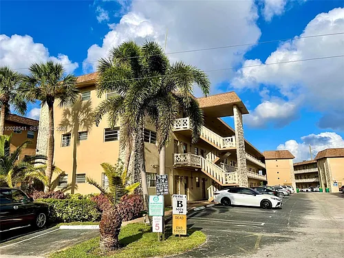 5021 W Oakland Park Blvd Photo 1