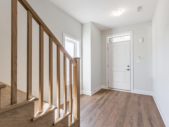 5th image of 23 Bayberry Ln #1