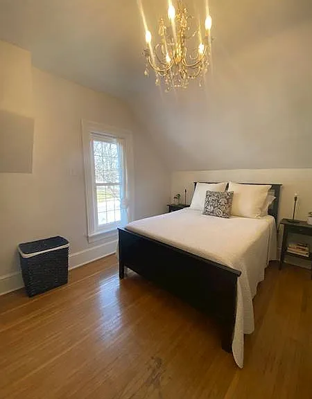 34 Chisholm St — Photo 2