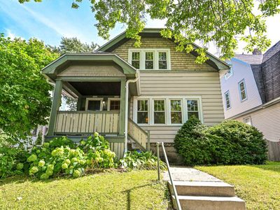 2944 North Cambridge AVENUE, Milwaukee, WI, 53211
