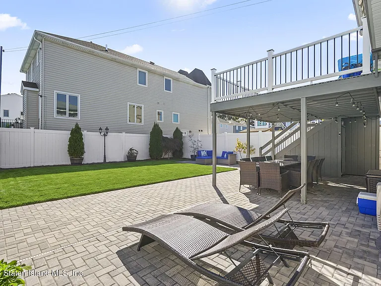 40 Devens St #1&2 — Photo 41