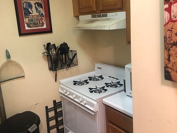 4th image of 8 Manhattan Ave APT 3A