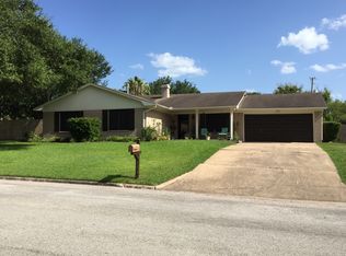 1001 Windy Dr, Brenham, TX 77833