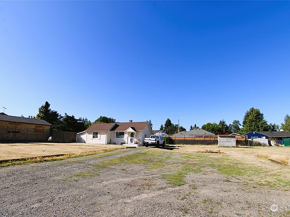 3rd image of 1219 E 72nd Street
