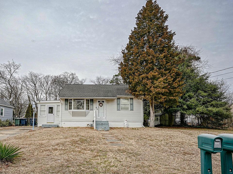 1st image of 323 Florence Blvd