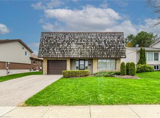 101 Blackwell Dr, Kitchener, ON N2N1S8