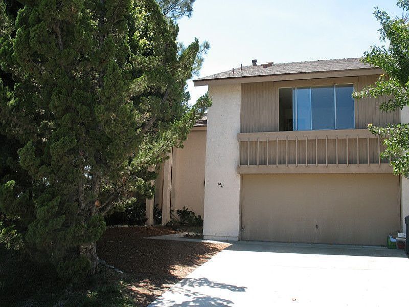 Wonderful shaded entrance 2 car garage