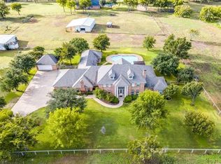 800 W Cleburne Rd, Crowley, TX 76036