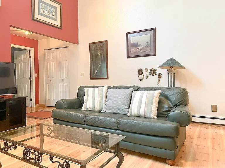 5703 Jennifer Cir — Photo 8