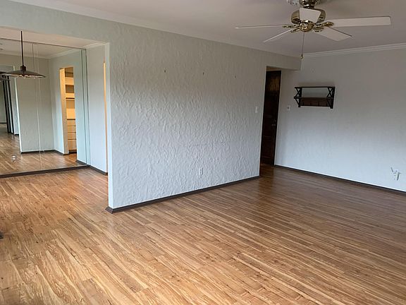 5th image of 1211 Far Hills Ave