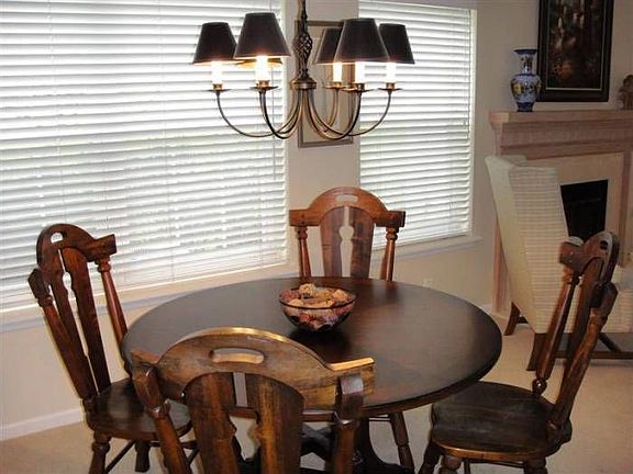 DINING ROOM 13X9