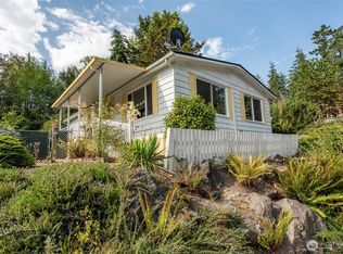 111 Dryke Rd SPC 9, Sequim, WA 98382