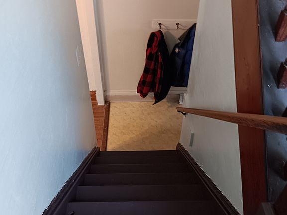 4th image of 126 Clyde Ave