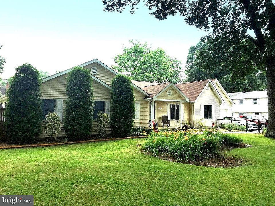 1st image of 7567 Beach Dr