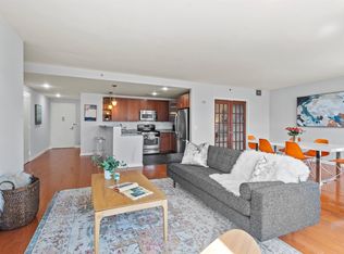 700 Grove St APT 2P, Jersey City, NJ