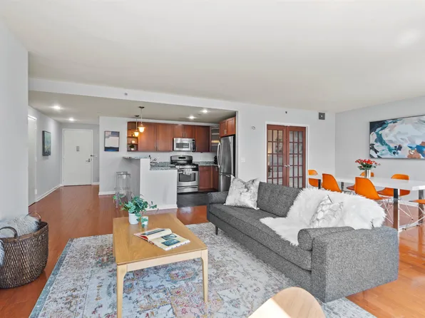 700 Grove St APT 2P, Jersey City, NJ 07310