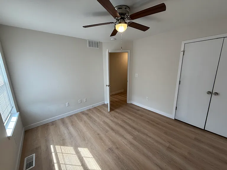 1512 Citadel Dr — Photo 17