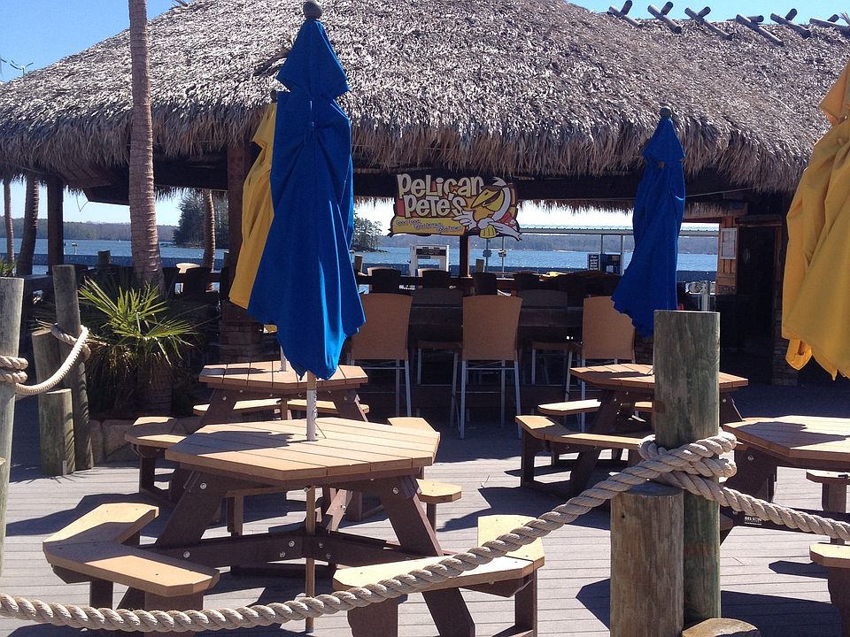 Pelican Pete's Port Royal Marina