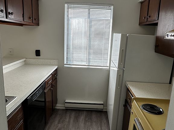 4th image of 1879 Turner Blvd #12