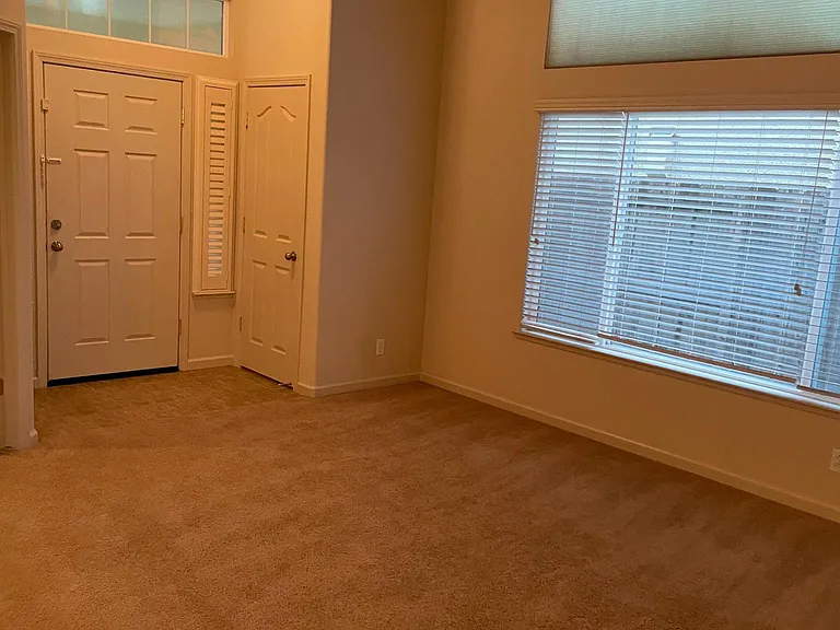 3309 S Rose Brook Dr — Photo 5