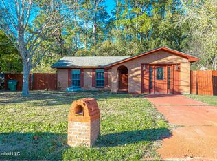 1708 Courtney St, Gautier, MS 39553
