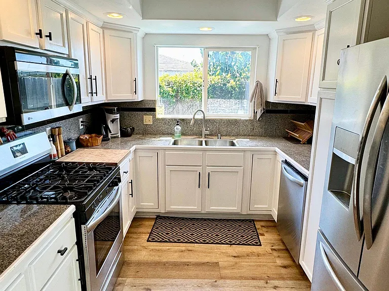 135 Edgewood Dr — Photo 9