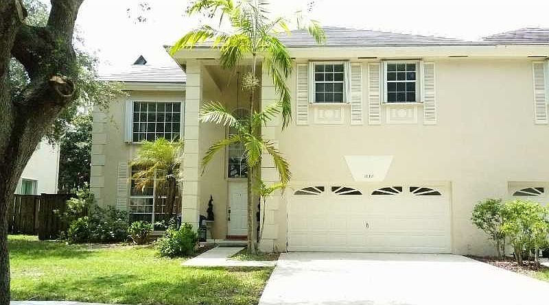 1st image of 10322 Panama St