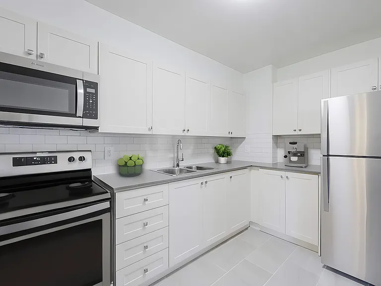 190 Dudley Ave — Photo 3
